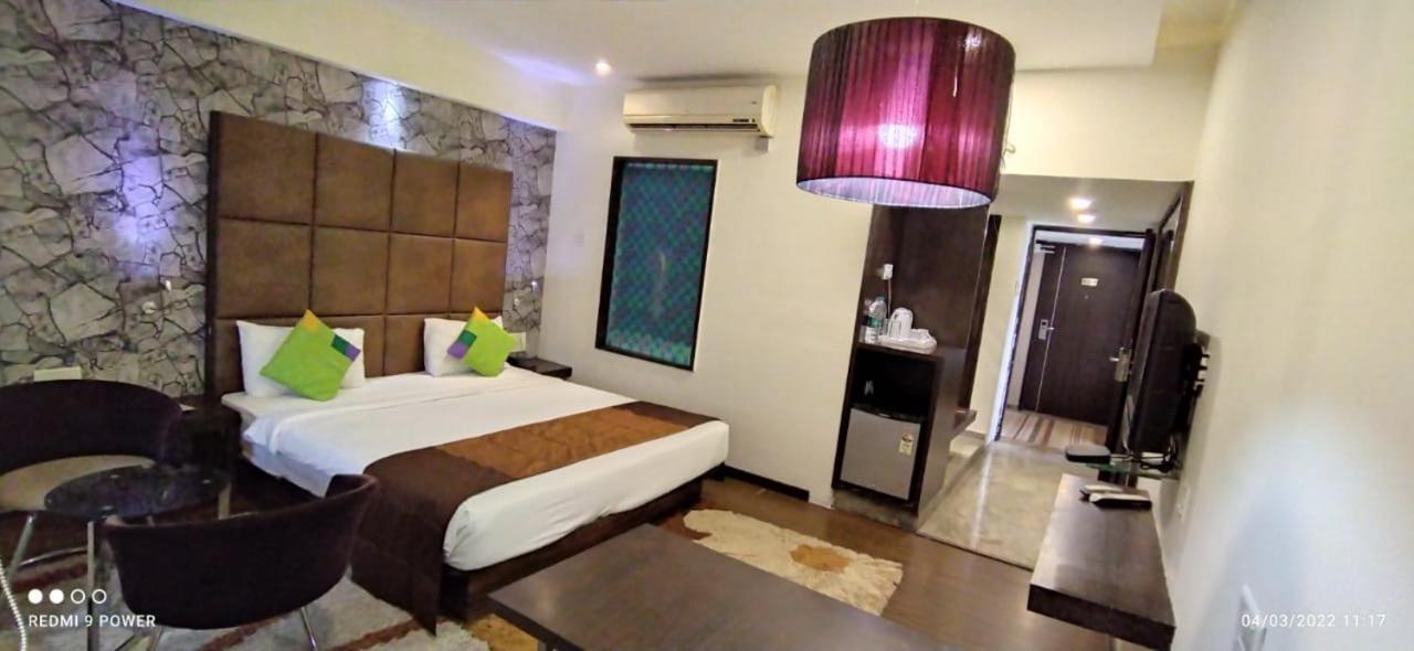 Hotel Lxia Hinjewadi - Indian Nationals Only Pimpri-Chinchwad Zewnętrze zdjęcie