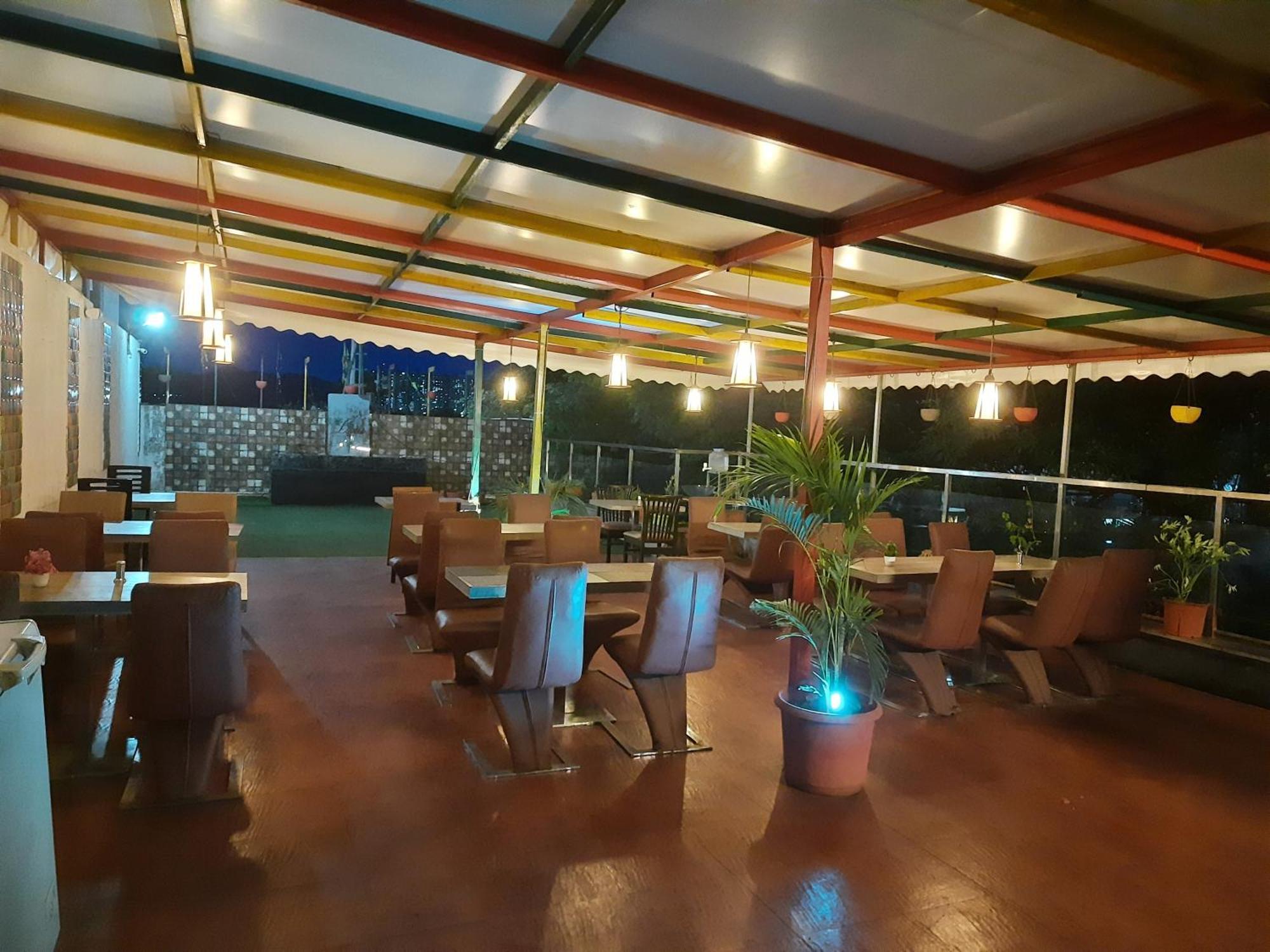 Hotel Lxia Hinjewadi - Indian Nationals Only Pimpri-Chinchwad Zewnętrze zdjęcie