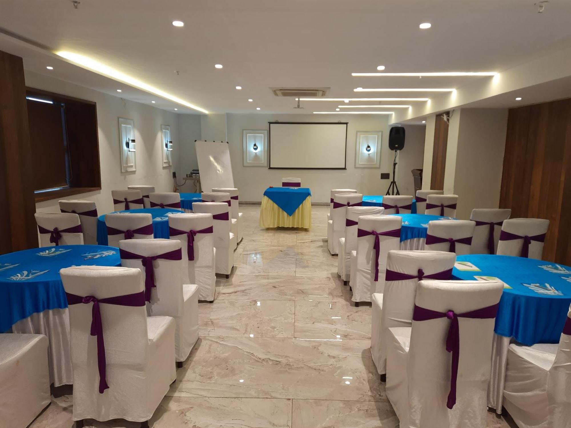 Hotel Lxia Hinjewadi - Indian Nationals Only Pimpri-Chinchwad Zewnętrze zdjęcie