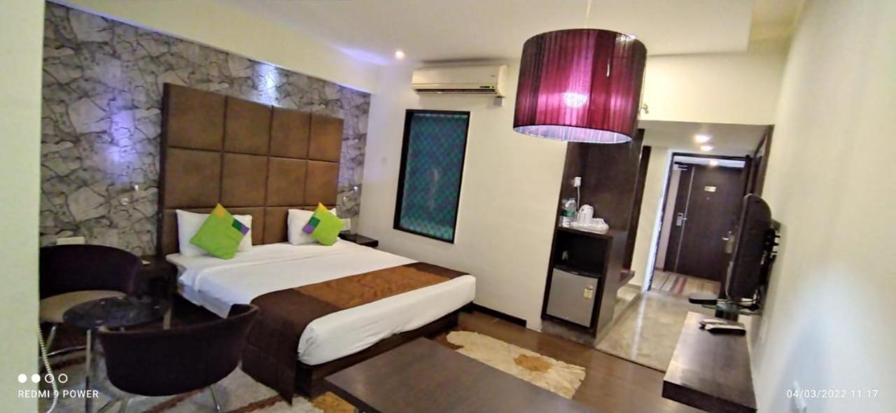 Hotel Lxia Hinjewadi - Indian Nationals Only Pimpri-Chinchwad Zewnętrze zdjęcie