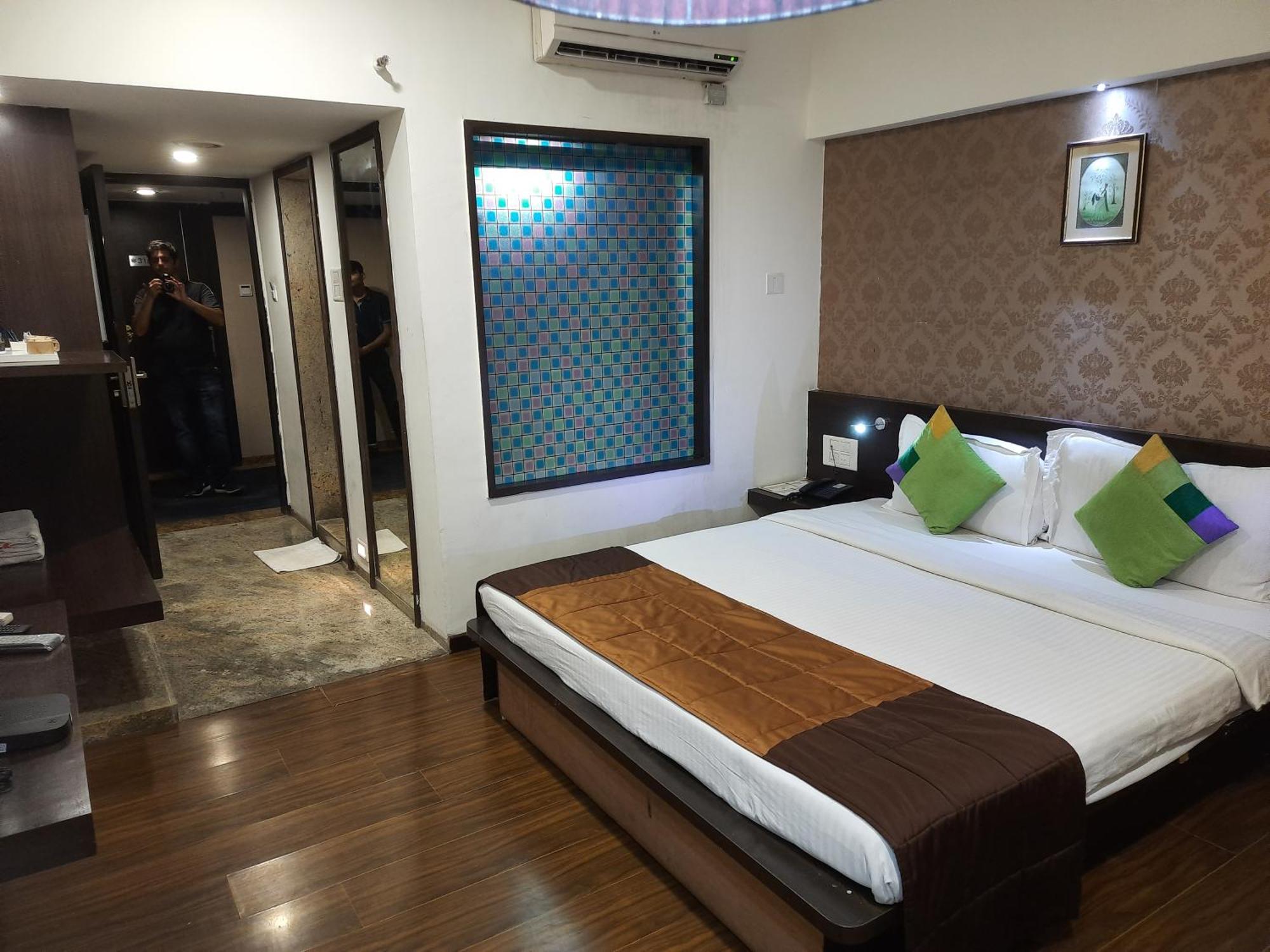 Hotel Lxia Hinjewadi - Indian Nationals Only Pimpri-Chinchwad Zewnętrze zdjęcie